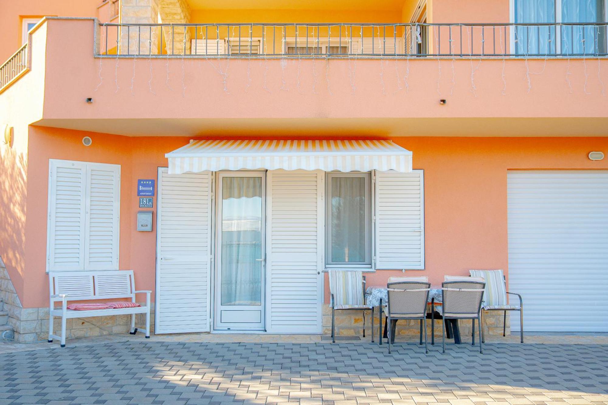 Regina Del Mare Apartment Slatine Exterior photo