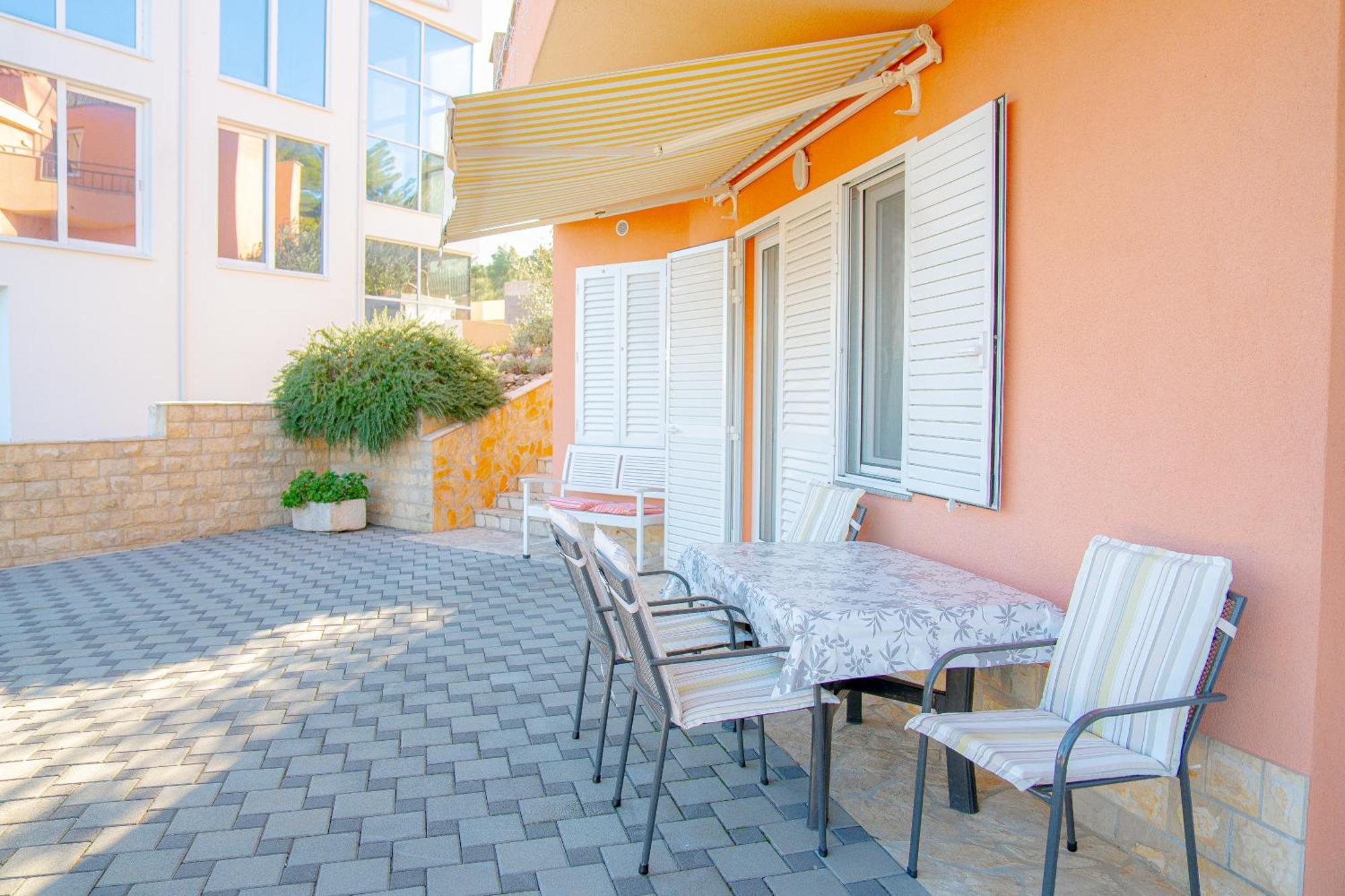 Regina Del Mare Apartment Slatine Exterior photo