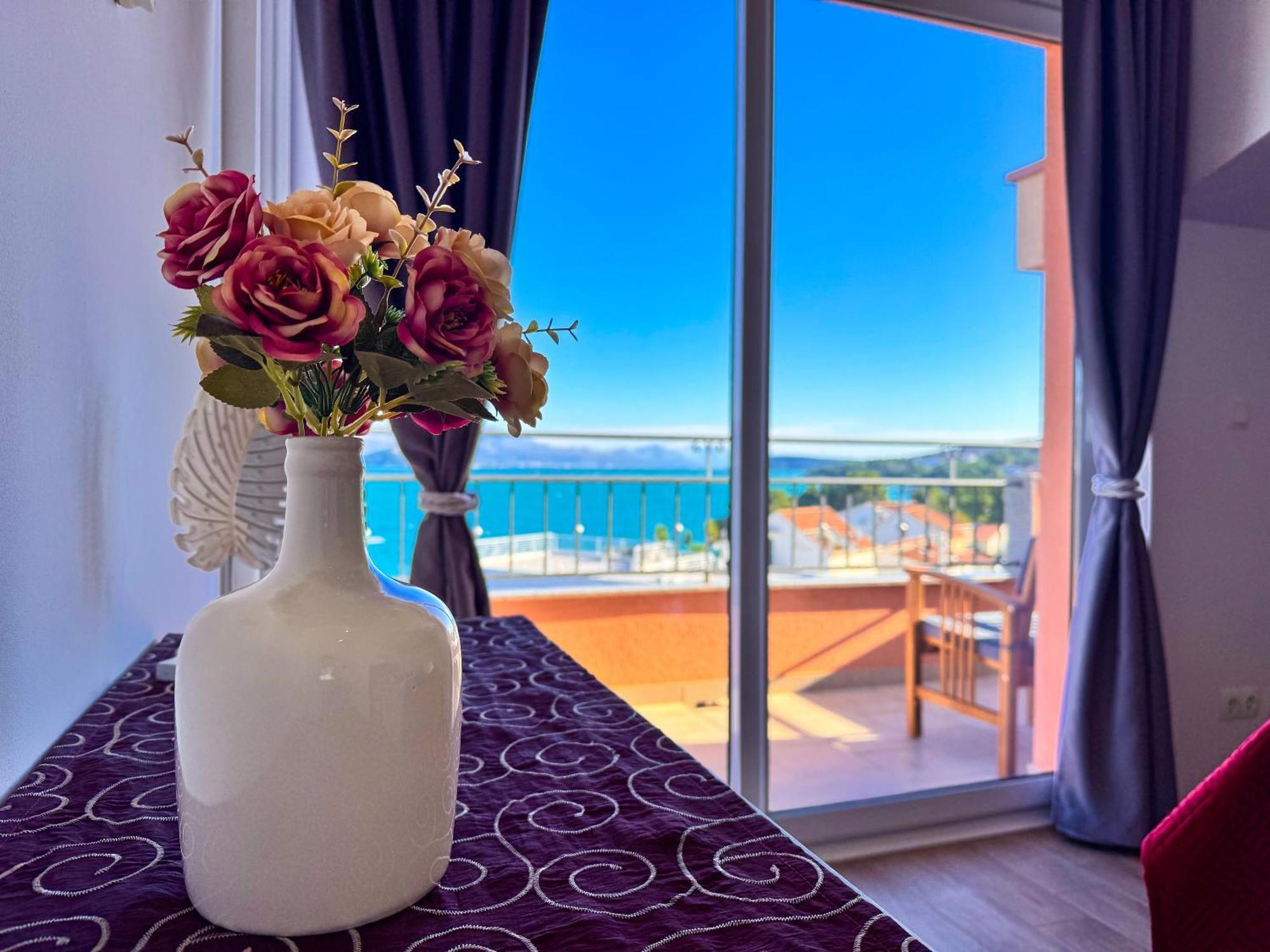 Regina Del Mare Apartment Slatine Exterior photo